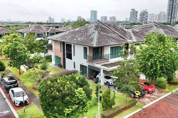 Lepironia Gardens, Setia Eco Glades