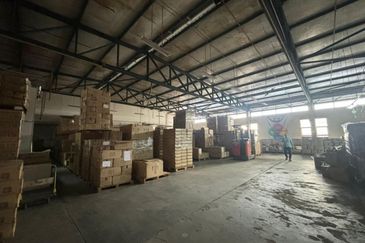 Section 13 (Seksyen 13)