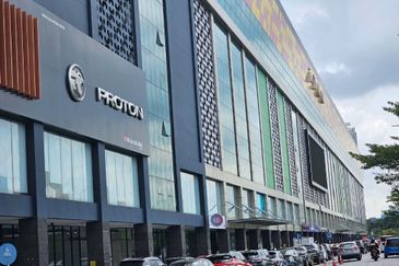 Dataran Otomobil, Seksyen 15