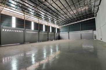 Nilai Negeri Sembilan Double Storey Factory Warehouse For Rent