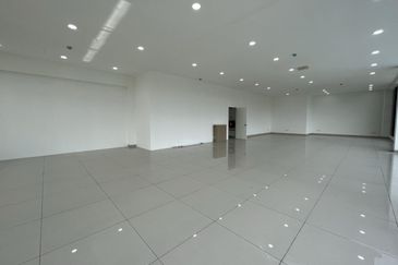 Nilai Negeri Sembilan Double Storey Factory Warehouse For Rent