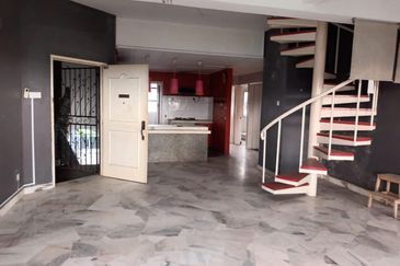 Sri Kinabalu Condominium