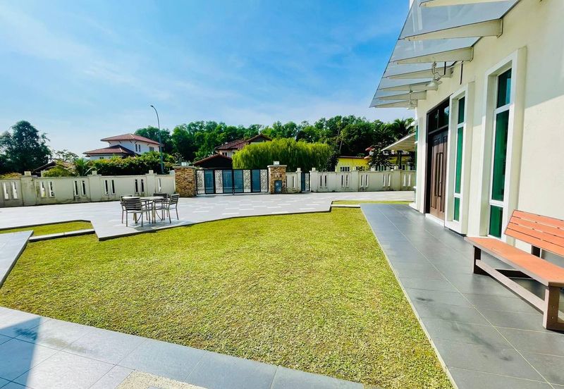 Bandar Tun Hussein Onn