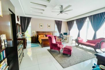 Bandar Tun Hussein Onn