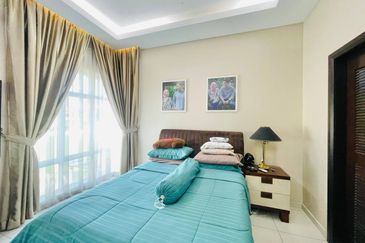 Bandar Tun Hussein Onn