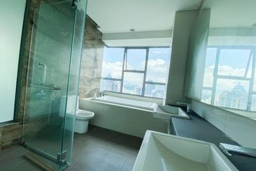 Suasana Bukit Ceylon