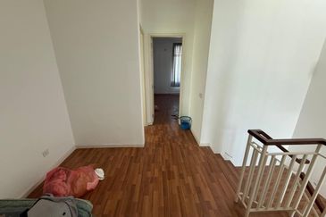 Cradleton @ Eco Majestic