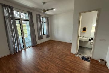 Cradleton @ Eco Majestic