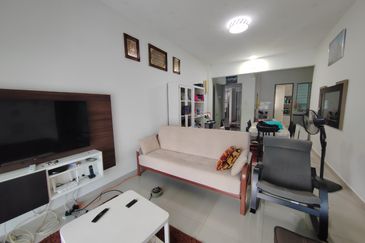 Apartment Putra1