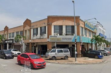 Kuala Selangor Taman Bendahara 2 Storey Shoplot For Rent