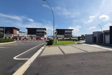 Elmina Business Park