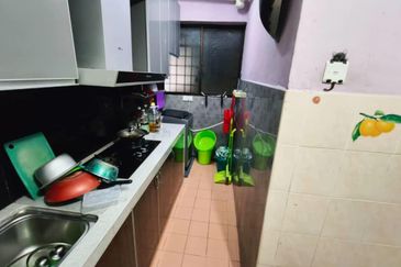 Pangsapuri Damai Mewah B