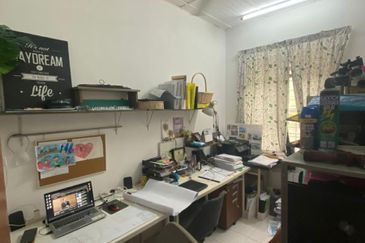 Desa Pinggiran Putra