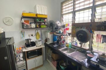 Desa Pinggiran Putra