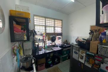 Desa Pinggiran Putra