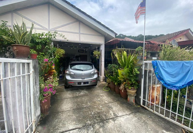 Desa Pinggiran Putra