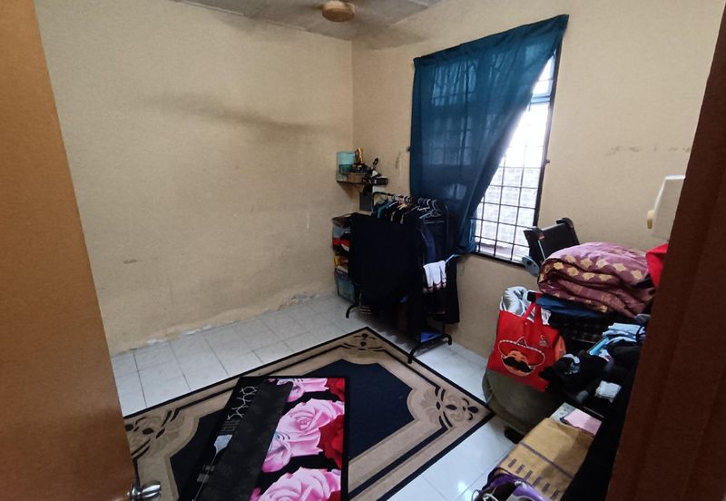 Taman Seroja, Bandar Baru Salak Tinggi