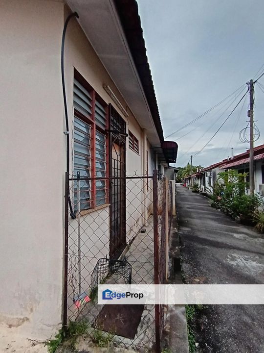 Taman Seroja  Bandar Baru Salak Tinggi Single Storey Terrace For Sale, Selangor, Sepang