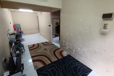 Taman Seroja, Bandar Baru Salak Tinggi