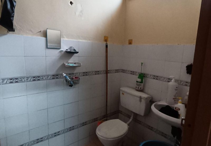 Taman Seroja, Bandar Baru Salak Tinggi