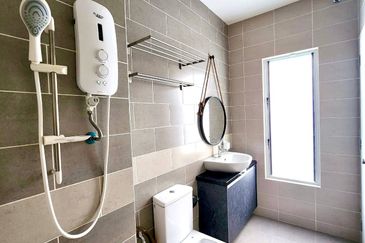 Parkfield Residences, Tropicana Heights