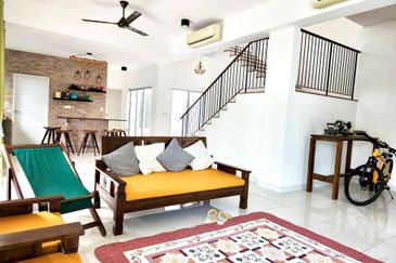 Parkfield Residences, Tropicana Heights