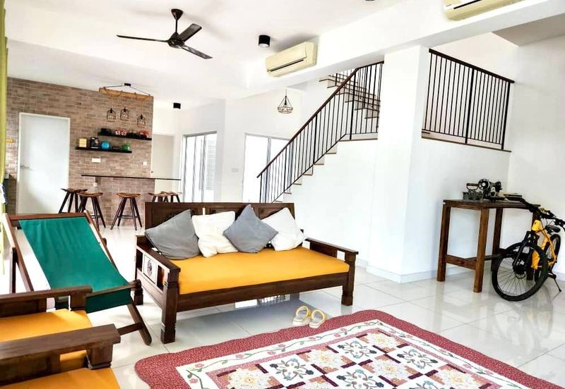 Parkfield Residences, Tropicana Heights