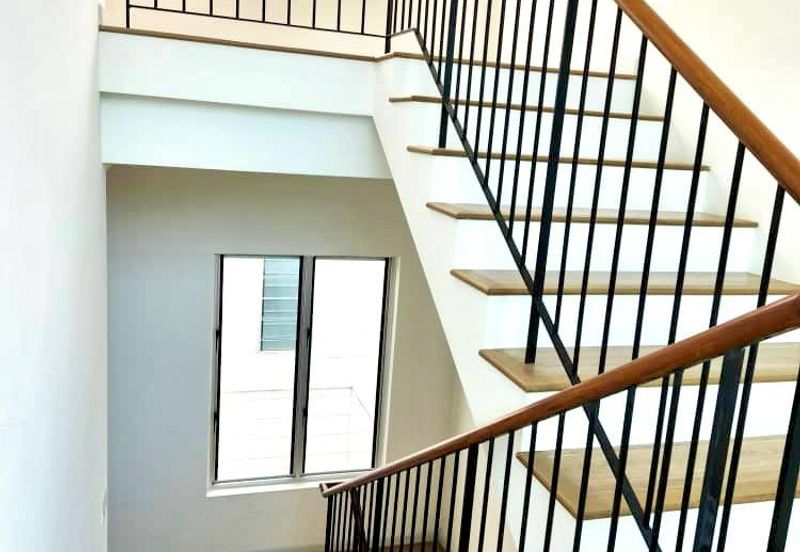 Parkfield Residences, Tropicana Heights