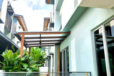 Parkfield Residences, Tropicana Heights