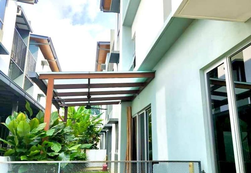 Parkfield Residences, Tropicana Heights