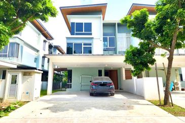 Parkfield Residences, Tropicana Heights