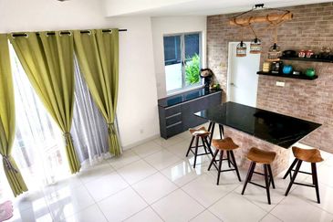 Parkfield Residences, Tropicana Heights