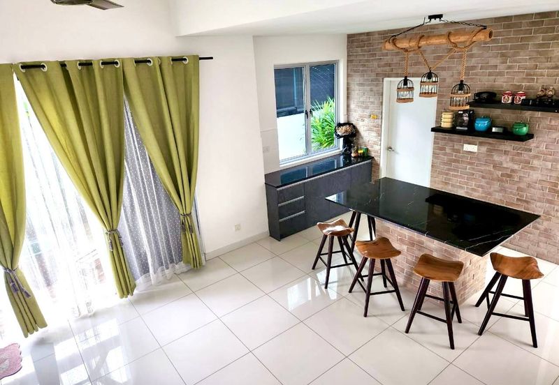 Parkfield Residences, Tropicana Heights