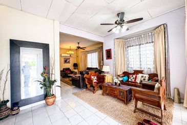 Bandar Tun Hussein Onn