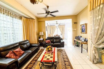 Bandar Tun Hussein Onn