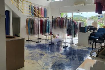 Pusat Perdagangan Maisons