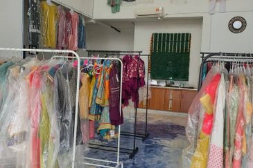 Pusat Perdagangan Maisons