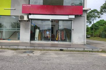 Pusat Perdagangan Maisons