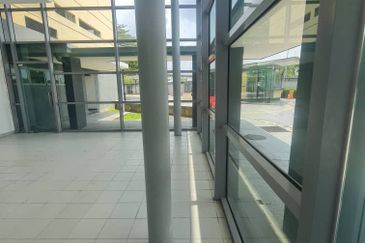 Vega Residence Cyberjaya 1.5 Storey Commercial Building For Rent