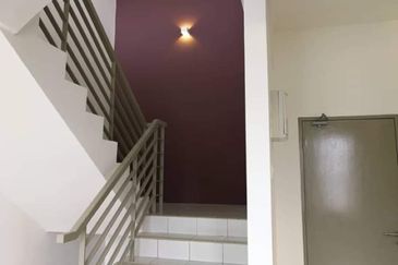 Cameron Golden Hills