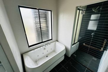 Cahaya SPK, Seksyen U9