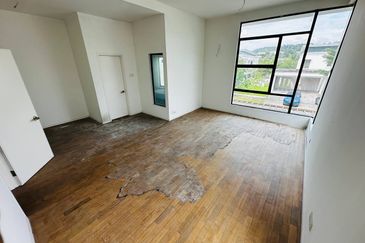 Cahaya SPK, Seksyen U9