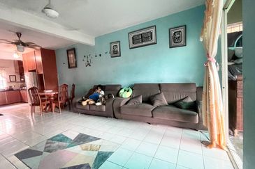 Taman Pinggiran Putra