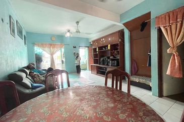 Taman Pinggiran Putra