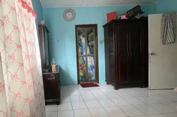 Taman Pinggiran Putra