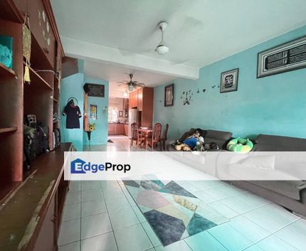 Taman Pinggiran Putra Seri Kembangan Double Storey House For Sale, Selangor, Seri Kembangan