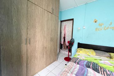 Taman Pinggiran Putra