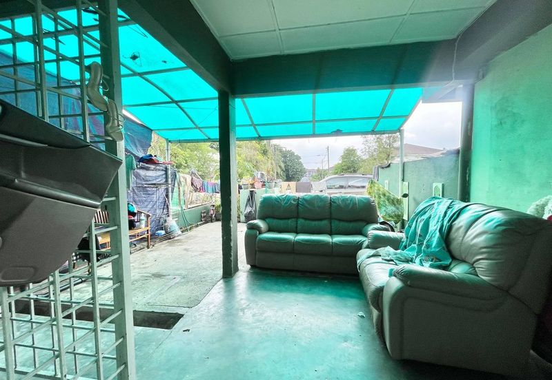 Taman Pinggiran Putra