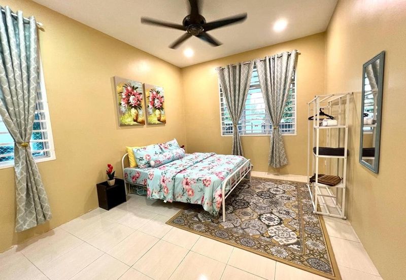 FULLY FURNISHED NICE DECO Bungalow 1.5 storey @ Taman Krubong Perdana,Melaka