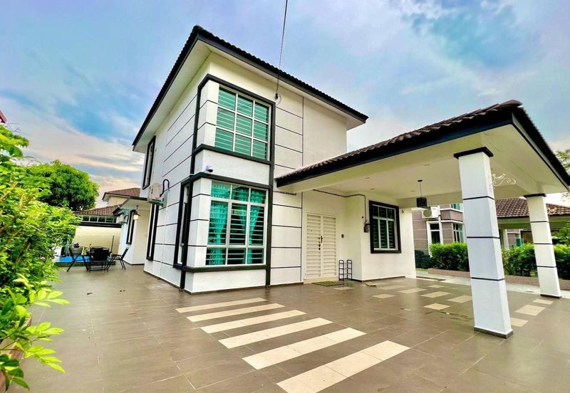FULLY FURNISHED NICE DECO Bungalow 1.5 storey @ Taman Krubong Perdana,Melaka